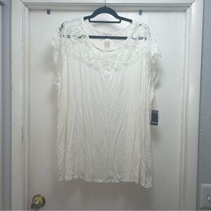 Plus Size Torrid Size 5 (5X 28) Lace Cap Sleeve Top